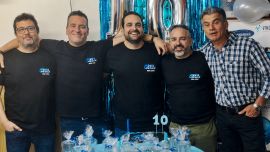 Info Pesca se emite todos los miércoles a las 20 hs desde los estudios de La Voz de Mar Chiquita, mientras que también se retransmite por Radio Vinilo de Mar del Plata.