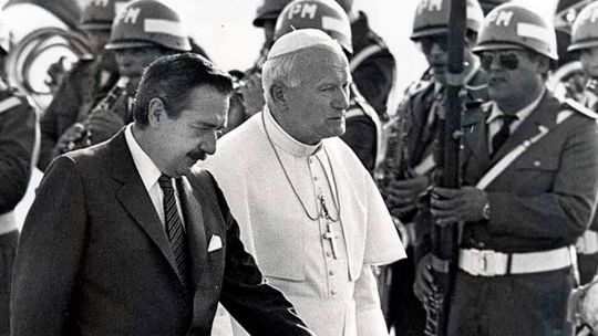 Cómo fue la última visita de un Papa a la Argentina, en 1987