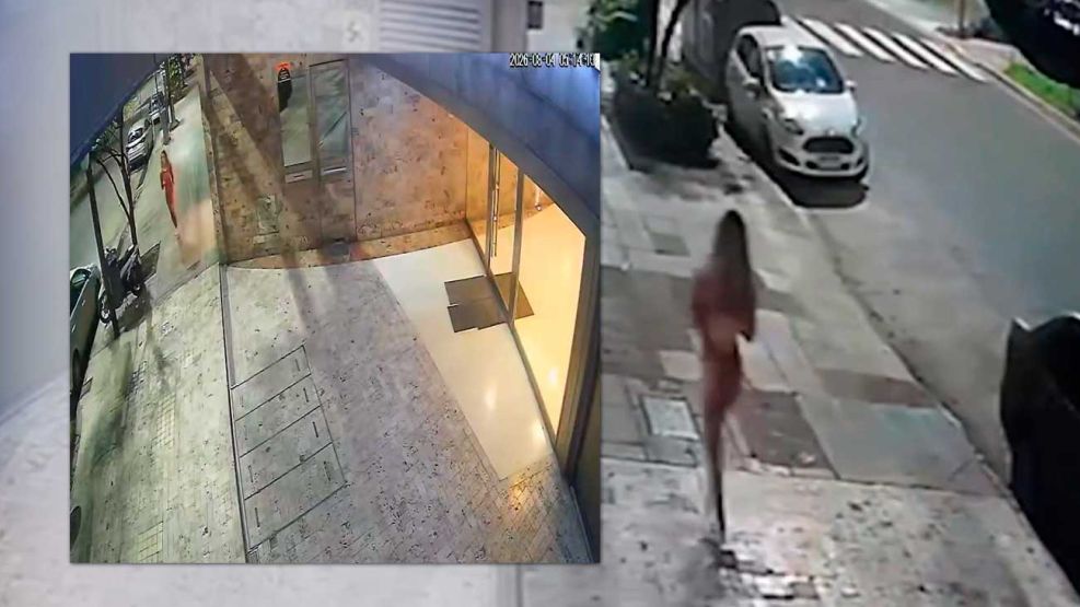 Así escapaba corriendo Candela Arizaga por las calles del barrio de Belgrano.