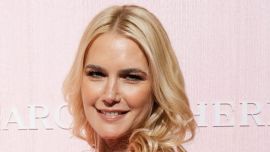 Valeria Mazza marca tendencia con su look total pink: vestido largo, volados y joyería minimalista