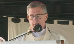 García Cuerva en la misa por San Cayetano