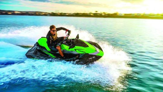 Kawasaki STX 160 R: una moto de agua versátil para exigentes