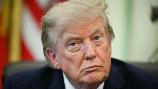Trump endurece su política migratoria con un decreto contra el "turismo de nacimiento"