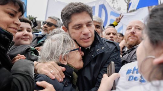 Kicillof apuntó contra Milei por la suba de la morosidad: “El lío lo armó él” y cuestionó el endeudamiento de las familias