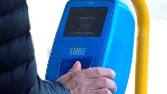 Saldo negativo de la tarjeta SUBE: cuántos viajes cubre en agosto tras el aumento de colectivo, subtes y trenes