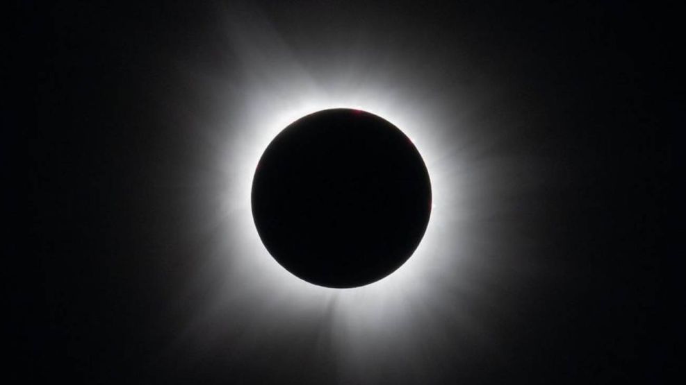Eclipse solar total: la trayectoria generará una ilusión óptica en los mapas