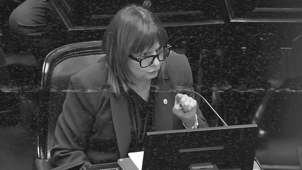 Patricia Bullrich: El tango no se baila solo.