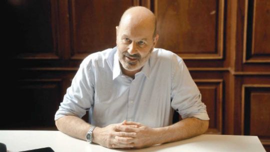 El ministro, la poesía y los libros