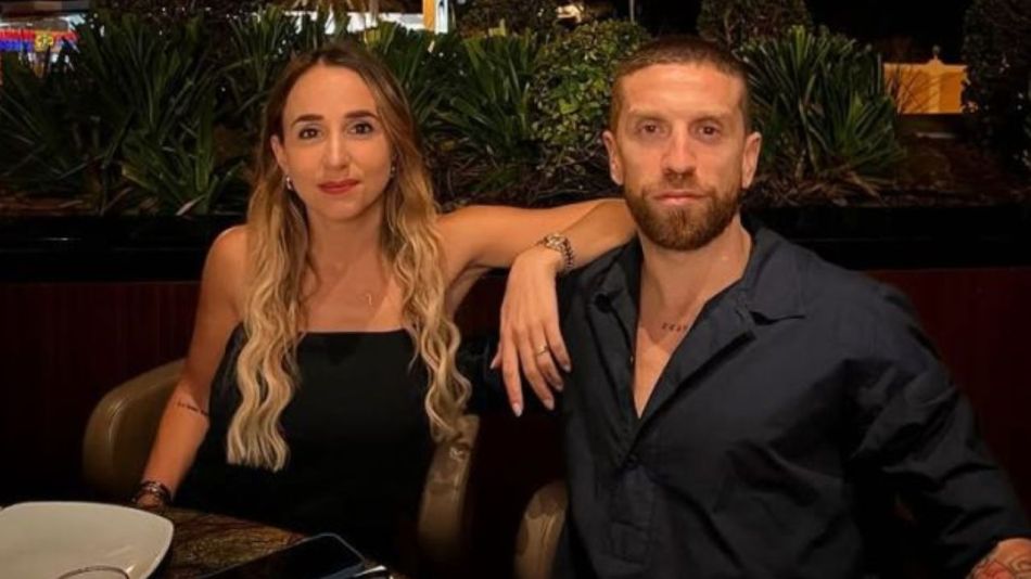 Papu Gómez y Linda Raff