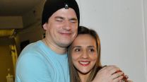 La historia de amor de Nahuel Pennisi y Mayra Deleo: los valores que los unieron, las reuniones familiares y el perfume que los cautivó