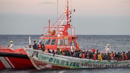 Inmigración en Francia: afirman que a la extrema derecha "les seduce mucho Trump y sus políticas de expulsiones masivas"