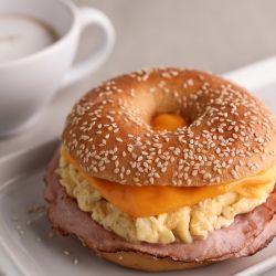 Desayunos y bagels.