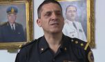 Nuevas fotos del policía de civil que reprimió la marcha contra la Ley de Tierras
