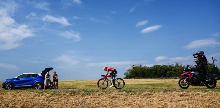 La ciclista noruega Sigrid Ytterhus Haugset, del equipo Uno-X Mobility, lidera la tercera etapa (de nueve) de la quinta edición del Tour de Francia Femenino, un recorrido de 156,5 km entre Ginebra y Poligny, en Poligny, centro-este de Francia.