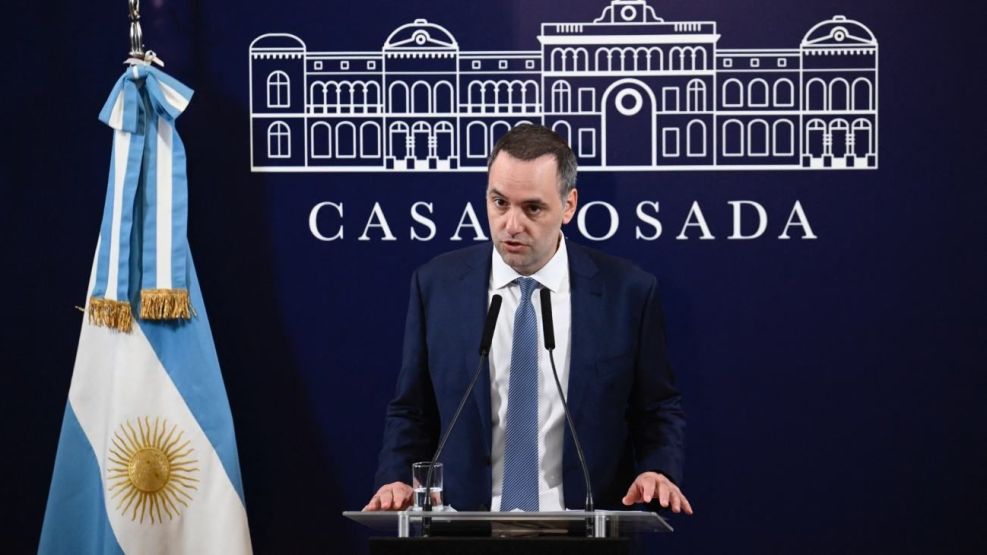 Manuel Adorni