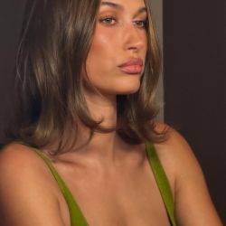 Hailey Bieber labios