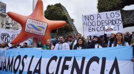 Banderazo de la ciencia en el Obelisco 12082026