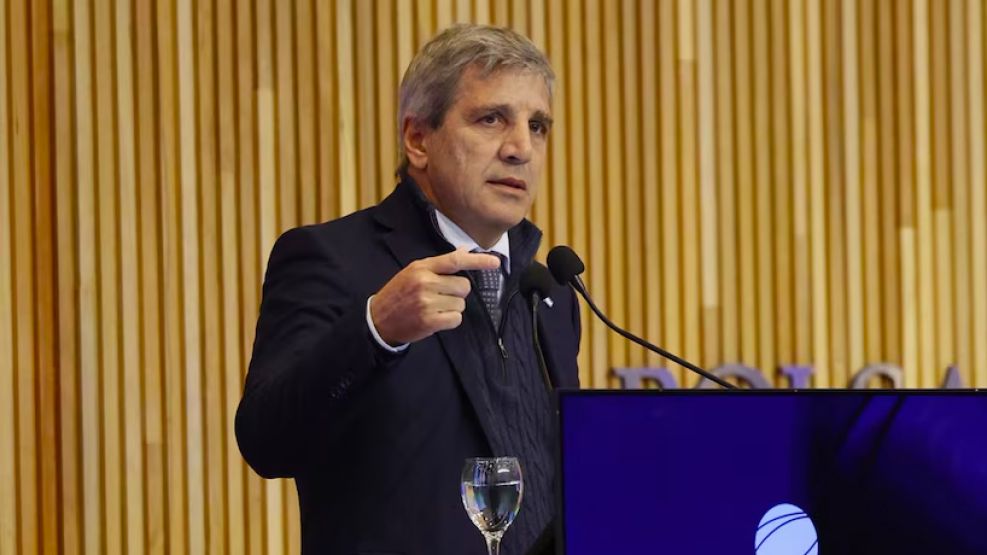 Luis Toto Caputo en la Bolsa de Comercio de Córdoba