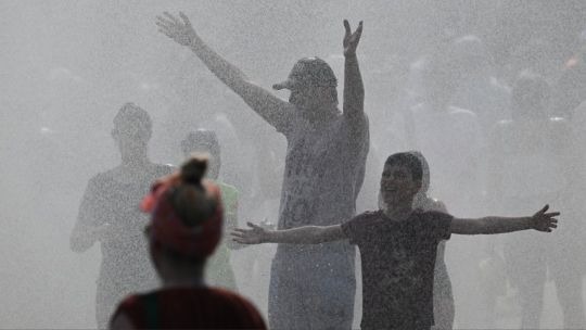 Ola de calor en Europa: España enfrenta temperaturas extremas y Reino Unido atraviesa una sequía récord