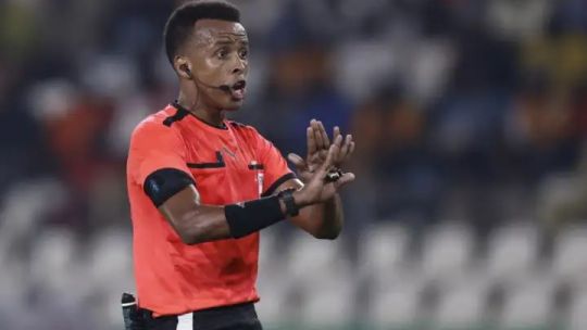 "Este fue mi Mundial": el árbitro somalí deportado por Trump brilló en la Supercopa de Europa