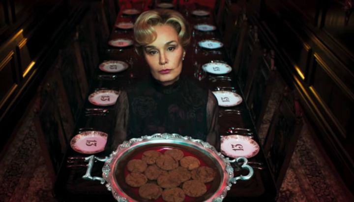 American Horror Story lanzó el primer adelanto de su decimotercera temporada con el regreso de Jessica Lange y otras figuras