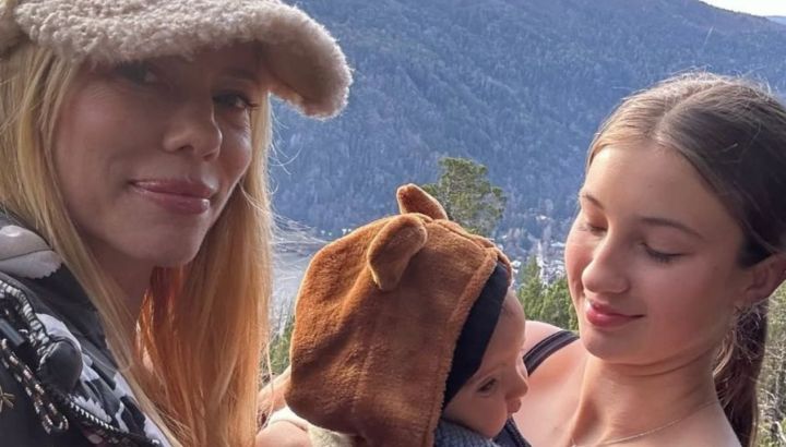 Las fotos del día de ski de Cruz Urcera con Indiana Cubero: “La mayor y el menor” 