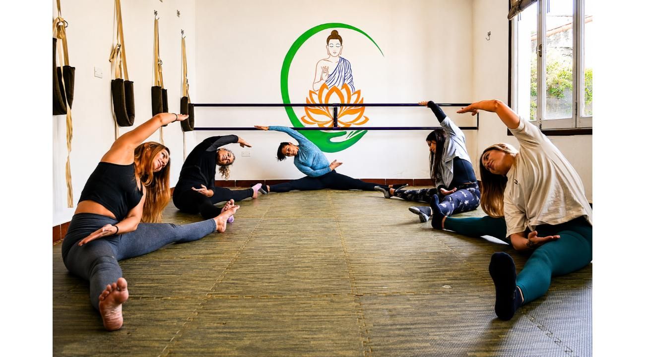 Cuerpo y mente en equilibrio: el poder del Yoga y el Stretching frente al estrés humano