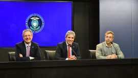 El Gobierno flexibilizó los créditos para empresas para sumar liquidez pero aumenta el riesgo de dolarización
