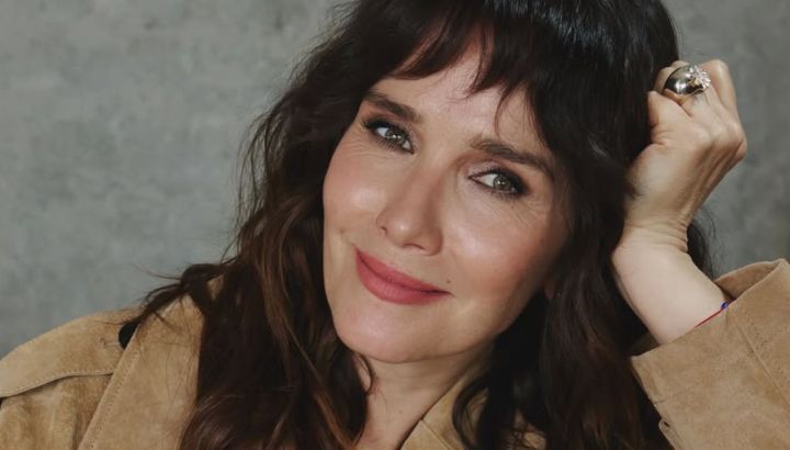 El look de Natalia Oreiro que demuestra cómo llevar un abrigo XL con estilo