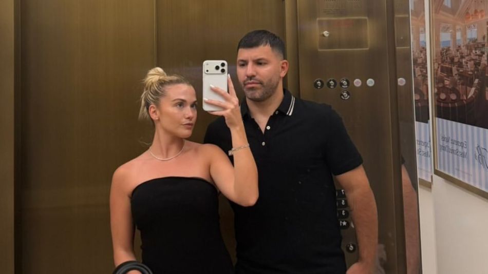 Kun Agüero y Sofía Calzetti