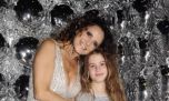 Así fue el cumpleaños de Giovanna, la hija de Fernanda Callejón: fiesta hawaiana, sector de fotos y una imponente torta multicolor 