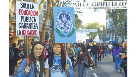 ¿A quién le interesa la educación en Argentina? 