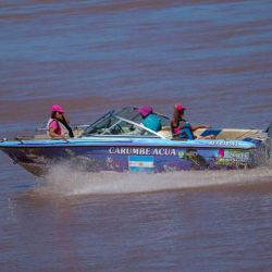 Como ocurre en muchos de los tradicionales concursos que se desarrollan en el Litoral argentino, la propuesta va mucho más allá de las horas de pesca. La programación contempla un desayuno bailable y, posteriormente, el tradicional almuerzo con asado a la estaca, generando un espacio para compartir entre participantes, organizadores, familiares y acompañantes.