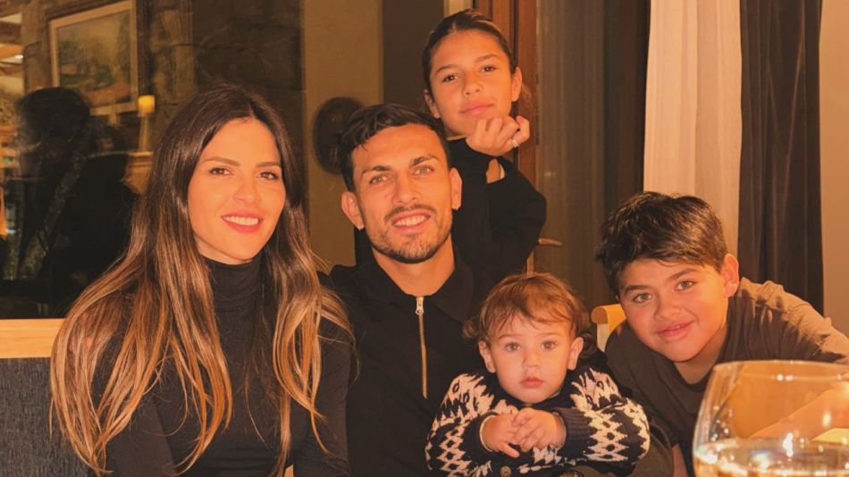 Leandro Paredes, Camila Galante y sus hijos