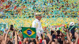 El presidente brasileño, Luiz Inácio Lula da Silva, participa en el lanzamiento de su campaña para la reelección celebrada en el estadio Primero de Mayo de Vila Euclides, en el municipio de Sao Bernardo do Campo, en Sao Paulo, Brasil. Lula da Silva inició su campaña para la búsqueda de la reelección en los comicios de octubre próximo con un discurso centrado en la defensa de la soberanía nacional, la explotación de los recursos estratégicos, la educación y el combate al crimen organizado.