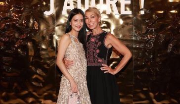 Jisoo y Mathilde Favier