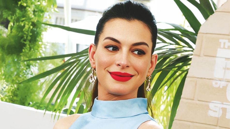 Anne Hathaway