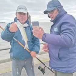 La temporada de pejerrey viene siendo complicada en gran parte de la costa del Río de la Plata, con pocas jornadas realmente fructíferas y una marcada irregularidad en el pique. 