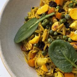 Arroz estilo biryani.