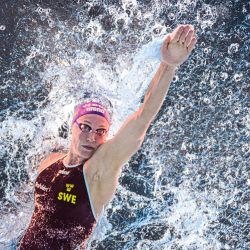 La nadadora sueca Sarah Sjostrom compite en una eliminatoria de los 50 metros estilo libre femenino durante el Campeonato Europeo de Natación LEN en el Centro Acuático Olímpico de Saint-Denis, en las afueras de París, Francia. | Foto:Sébastien Bozon / AFP