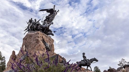 RDC: el embajador argentino en Francia volvió a faltar al homenaje a San Martín