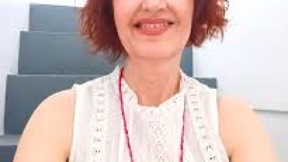 Cecilia Elsa Collazo: “La escritura nos sirve para atravesar la época”.