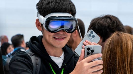 Apple recorta empleos en Siri y Vision Pro mientras acelera su apuesta por IA