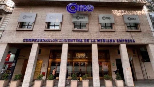 La CAME salió al cruce del gobierno y aseguró que las familias se endeudan para pagar "alimentos y remedios"