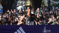 Yomif Kejelcha en la Media Maraton de Buenos Aires
