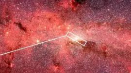 Se trata de moléculas intactas halladas en el entorno de la estrella moribunda IRS 3,