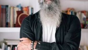 El escritor, Marcelo Ujte.