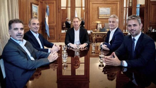 Operativo seducción y la complicación de las PASO: La Libertad Avanza y la cúpula del PRO volverán a verse las caras