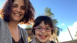 Qué enfermedad tiene Elena, la hija de Julieta Díaz y cómo es su crianza
