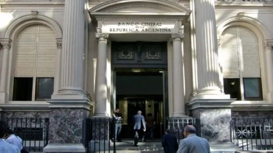 Pablo Curat advirtió en RDEco que los episodios de verdadera independencia del Banco Central "son mínimos"